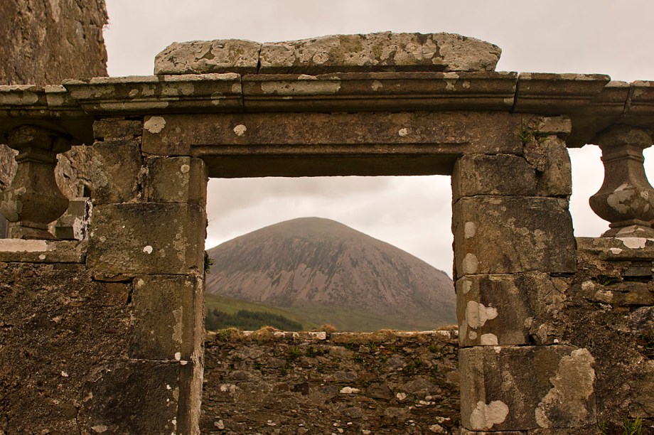 Beinn na Caillich (Red Hills) and Cill Chriosd