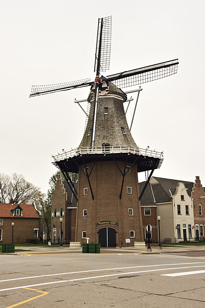 I was able to take some time to look at the other attractions that Pella has to offer, including this gorgeous Vermeer Windmill
